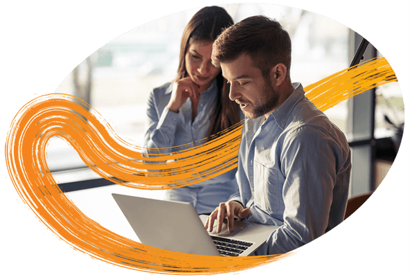 colleagues-at-laptop