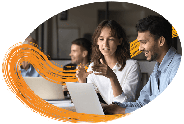 project-managers-collaborate