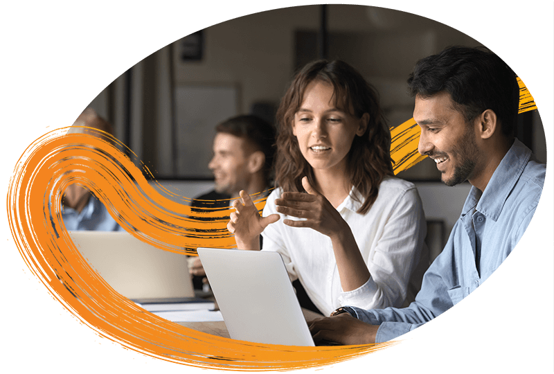project-managers-collaborate