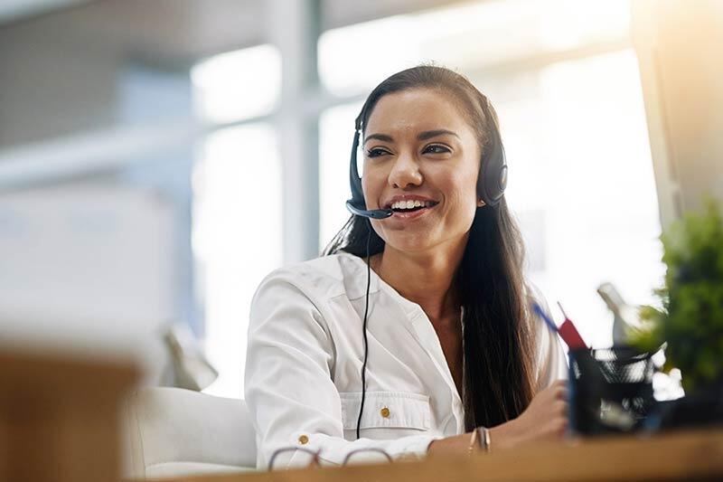 woman-headset-800x533